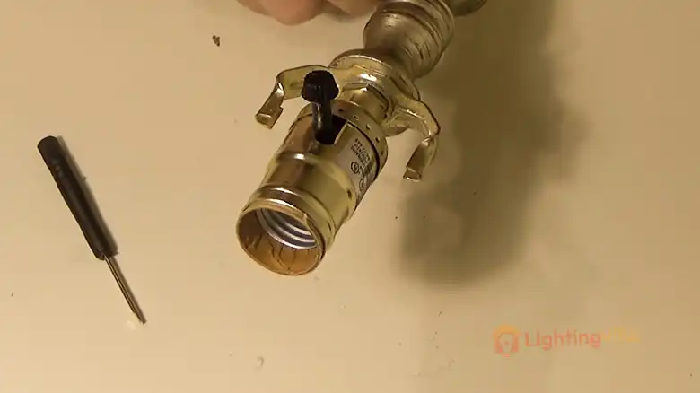 How to Wire a 3-Way Lamp Socket