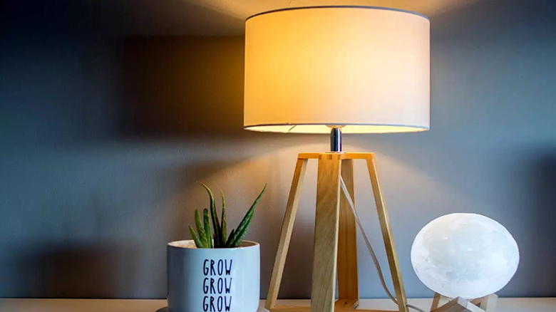 What to Put Under a Table Lamp