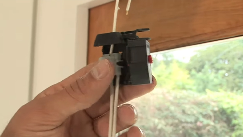How To Wire A 208 Volt Light Fixture
