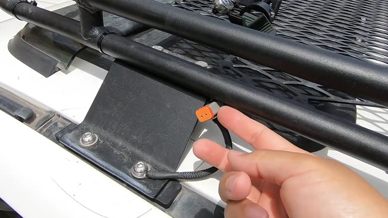 How to Wire Roof Rack Lights